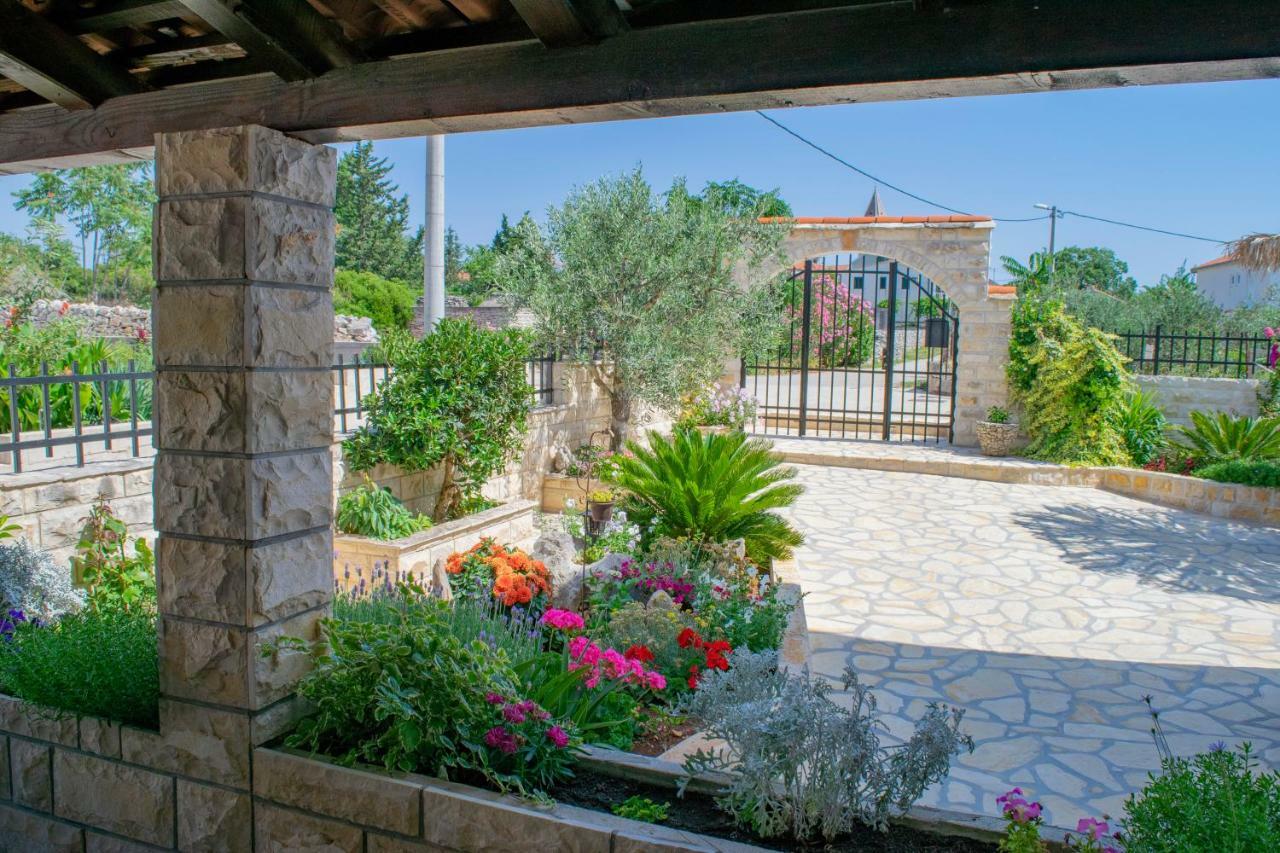 Apartments Solta Gornje Selo エクステリア 写真